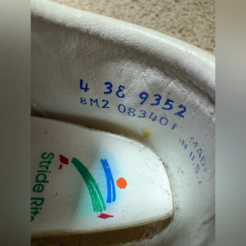 Stride Rite toddler walking shoes vintage size 3E (wide)
